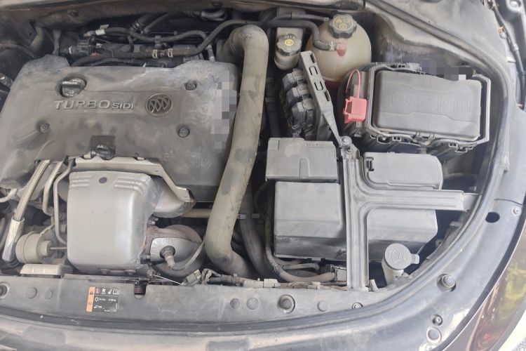 Used Buick LaCrosse 2016 Revised Version 28T Elite Edition Engine Bay Left