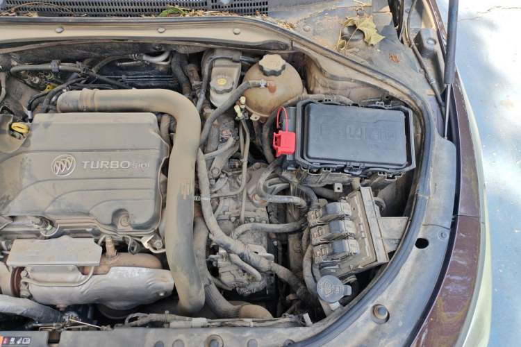 Used Buick LaCrosse 2016 20T Elite Edition Engine Bay Left