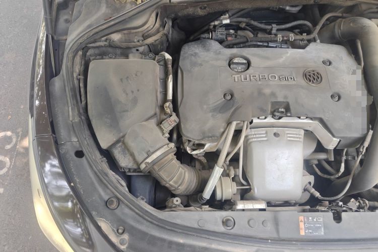 Used Buick LaCrosse 2016 Revised Version 28T Elite Edition Engine Bay Right