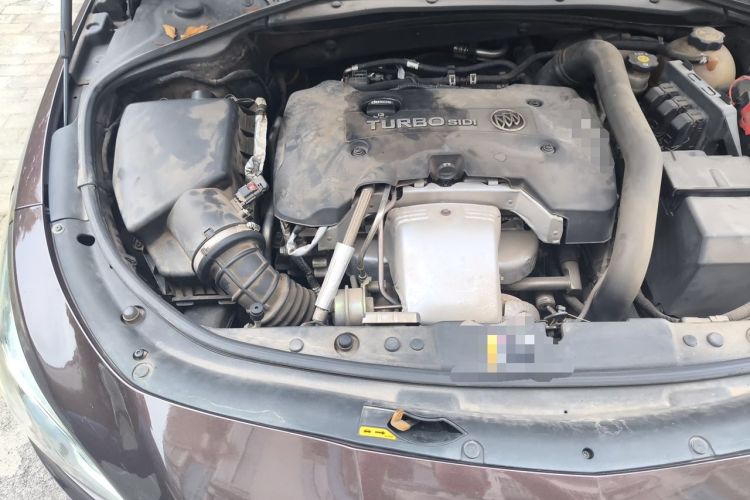 Used Buick LaCrosse 2016 28T Luxury Version Engine Bay Right