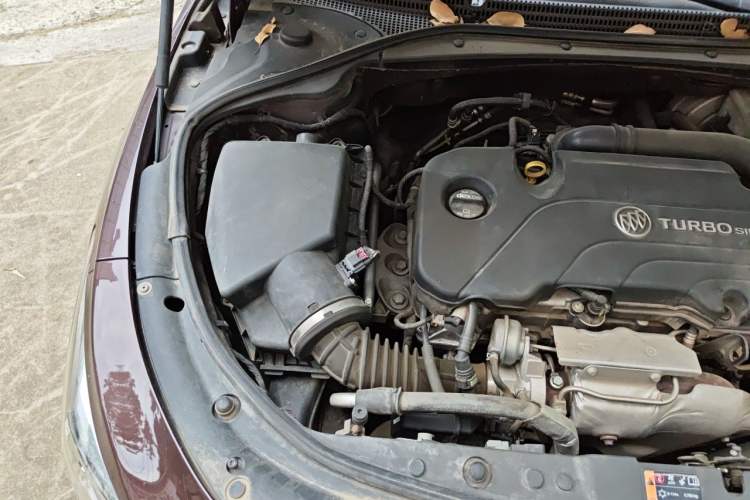 Used Buick LaCrosse 2016 20T Elite Edition Engine Bay Right