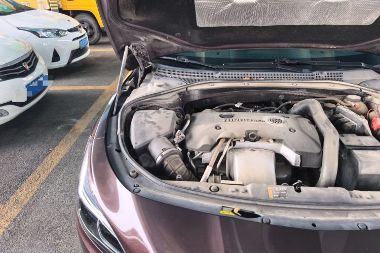 Used Buick LaCrosse 2016 28T Luxury Version Engine Bay Right