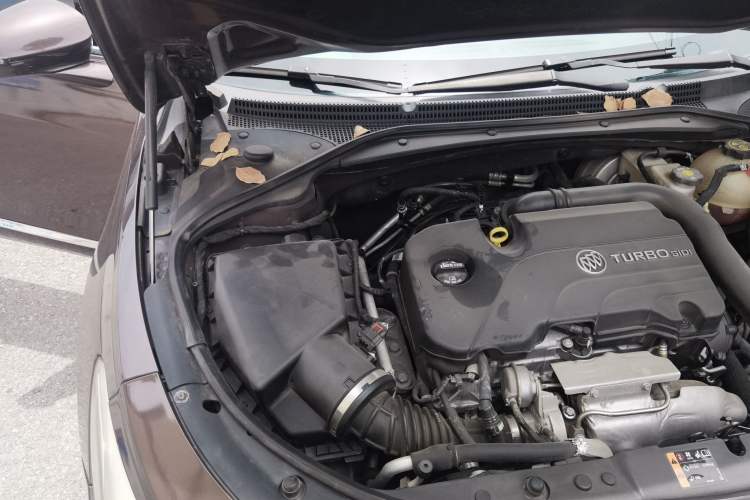 Used Buick LaCrosse 2016 20T Luxury Model Engine Bay Right