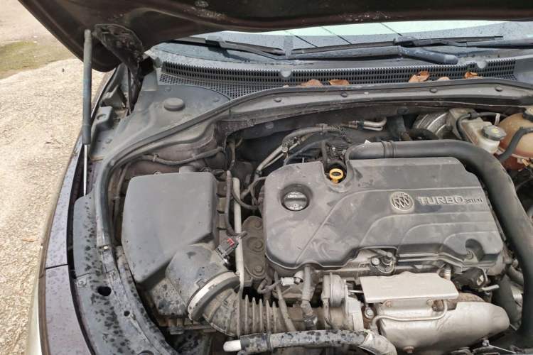Used Buick LaCrosse 2016 20T Luxury Model Engine Bay Right