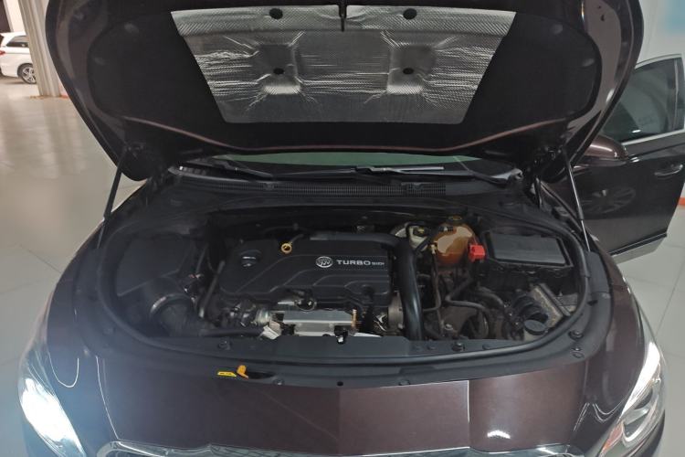 Used Buick LaCrosse 2016 20T Leading Model Engine Bay