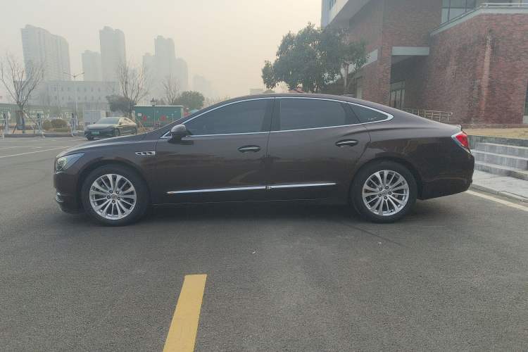 Used Buick LaCrosse 2016 28T Luxury Version Exterior 2