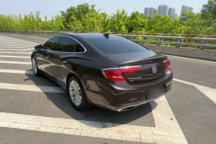Used Buick LaCrosse 2016 Revised Version 28T Elite Edition Exterior 4
