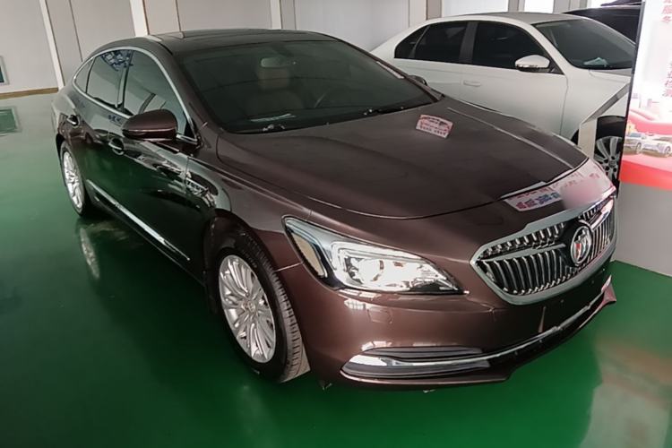 Used Buick LaCrosse 2016 20T Elite Edition Front Right 45 Deg