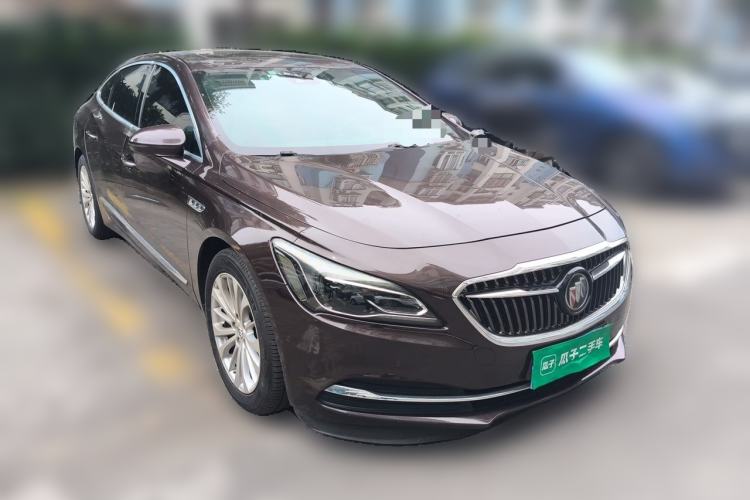 Used Buick LaCrosse 2016 28T Luxury Version Front Right 45 Deg