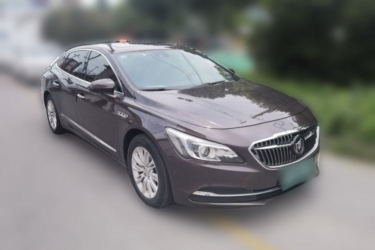 Used Buick LaCrosse 2016 20T Luxury Model Front Right 45 Deg