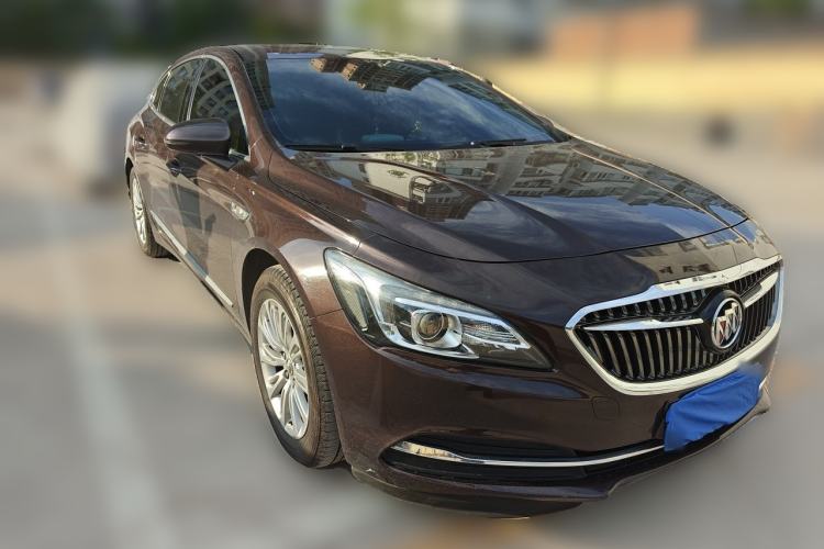 Used Buick LaCrosse 2016 Revised 20T Leading Edition Front Right 45 Deg