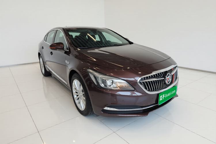 Used Buick LaCrosse 2016 Revised Version 28T Elite Edition Front Right 45 Deg