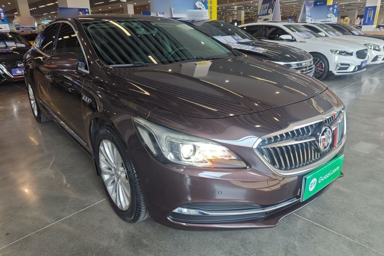 Used Buick LaCrosse 2016 Revised Version 28T Elite Edition Front Right 45 Deg