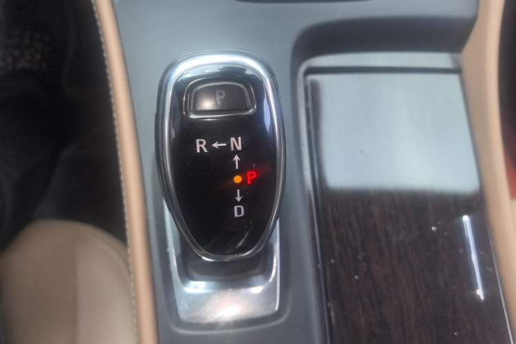 Used Buick LaCrosse 2016 20T Luxury Model Gear Lever