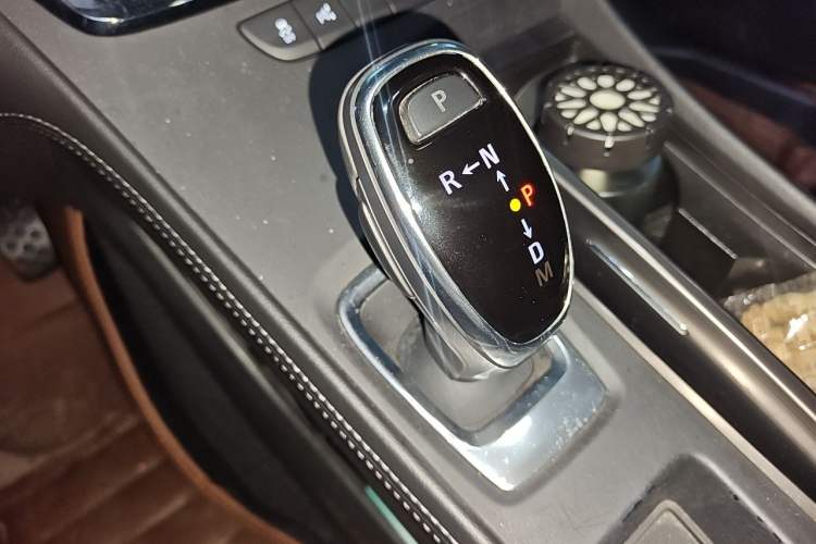 Used Buick LaCrosse 2016 Revised Version 28T Elite Edition Gear Lever