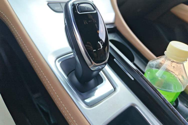 Used Buick LaCrosse 2016 20T Elite Edition Gear Lever
