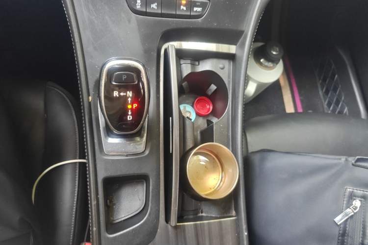 Used Buick LaCrosse 2016 Revised Version 28T Elite Edition Gear Lever
