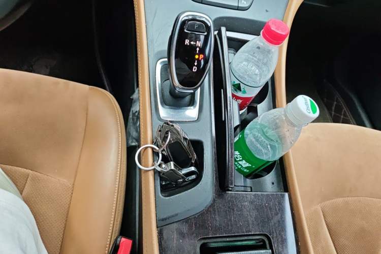 Used Buick LaCrosse 2016 20T Elite Edition Gear Lever