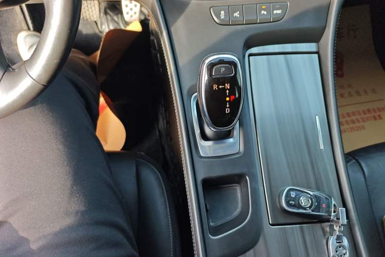 Used Buick LaCrosse 2016 Revised Version 28T Elite Edition Gear Lever