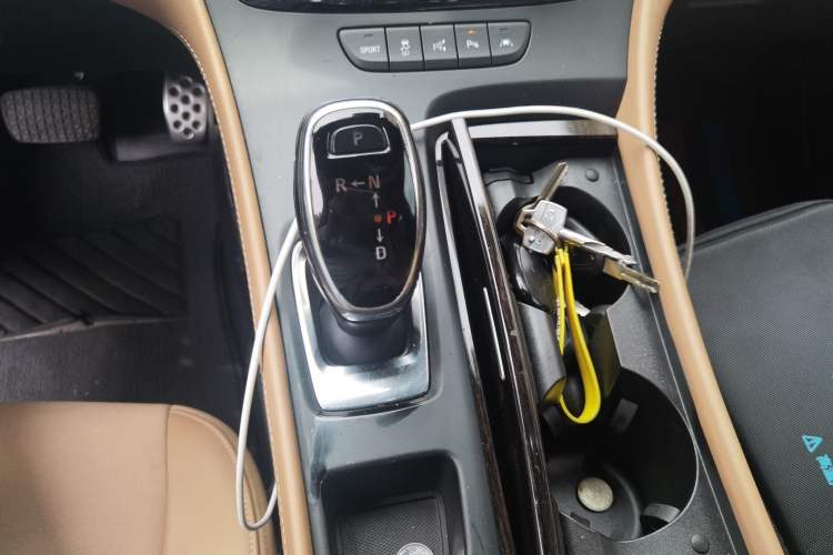 Used Buick LaCrosse 2016 20T Luxury Model Gear Lever