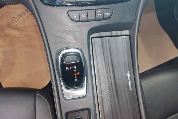 Used Buick LaCrosse 2016 Revised Version 28T Elite Edition Gear Lever