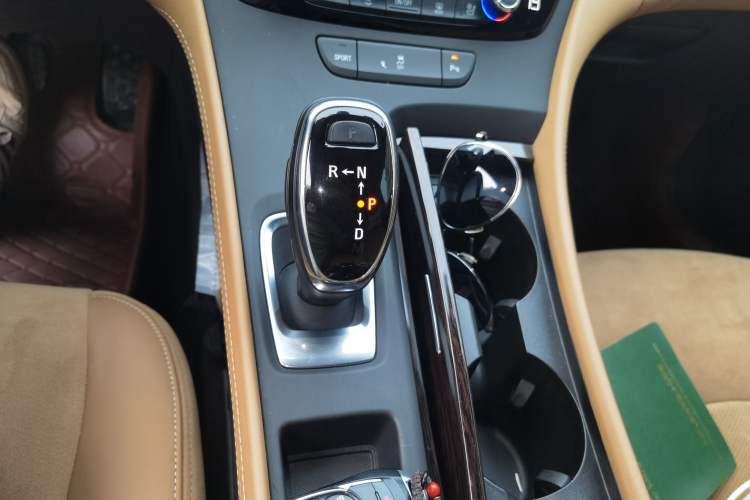 Used Buick LaCrosse 2016 20T Elite Edition Gear Lever