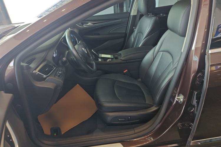 Used Buick LaCrosse 2016 Revised Version 28T Elite Edition Left Front Seat