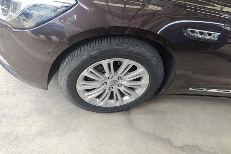 Used Buick LaCrosse 2016 20T Elite Edition Left Front Wheel Hub