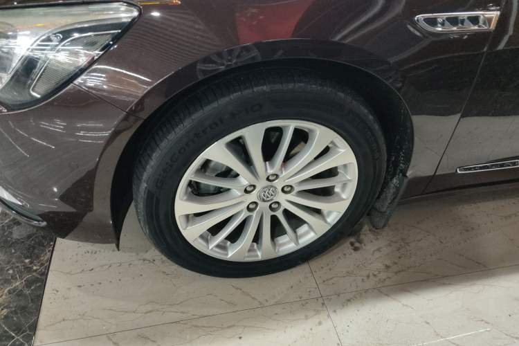 Used Buick LaCrosse 2016 Revised Version 28T Elite Edition Left Front Wheel Hub