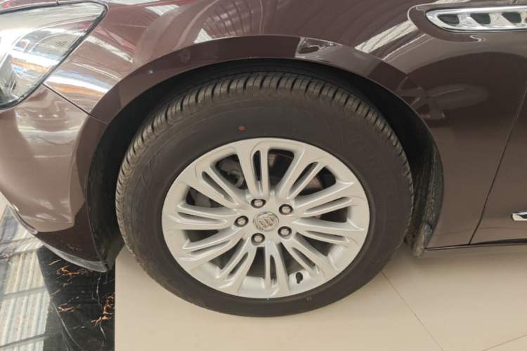 Used Buick LaCrosse 2016 20T Elite Edition Left Front Wheel Hub