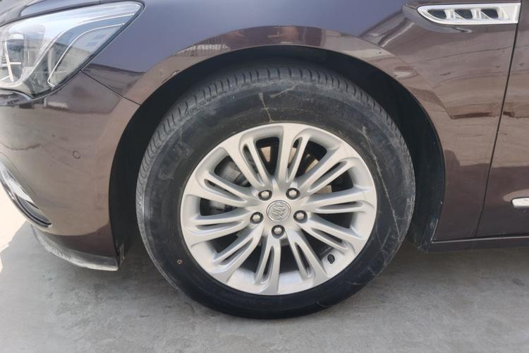 Used Buick LaCrosse 2016 20T Luxury Model Left Front Wheel Hub
