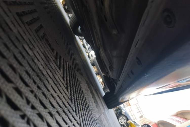 Used Buick LaCrosse 2016 20T Elite Edition Left Side Sill