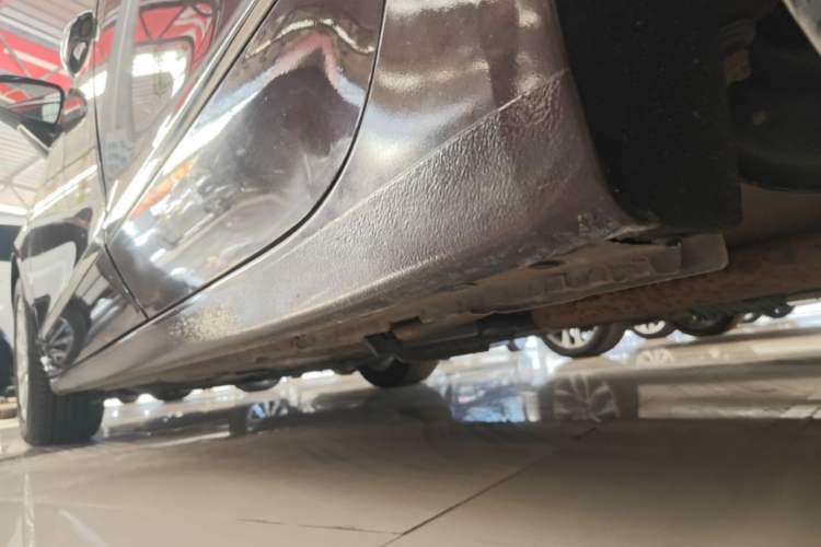Used Buick LaCrosse 2016 20T Elite Edition Left Side Sill