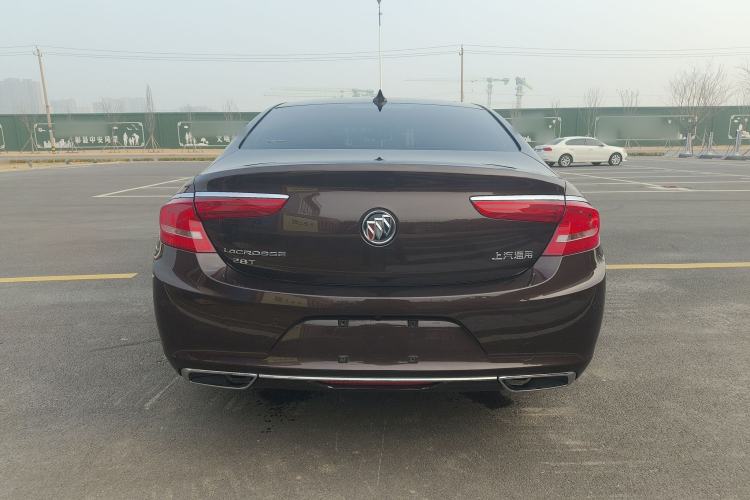 Used Buick LaCrosse 2016 28T Luxury Version Rear