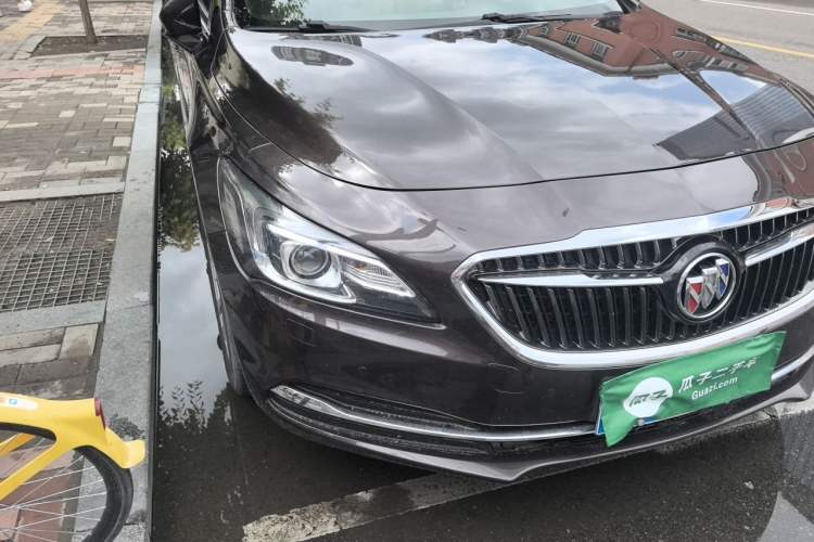 Used Buick LaCrosse 2016 28T Premium Edition Right Front Headlight