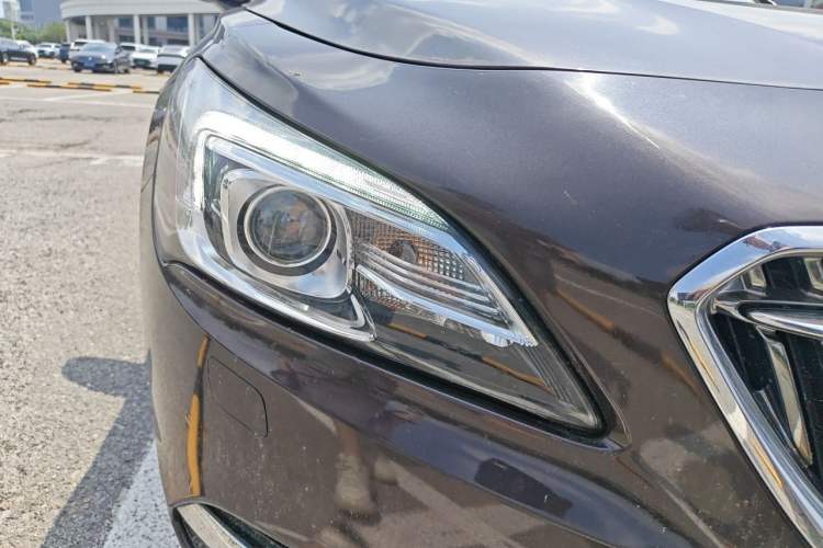 Used Buick LaCrosse 2016 20T Elite Edition Right Front Headlight