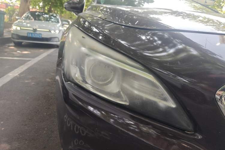 Used Buick LaCrosse 2016 Revised Version 28T Elite Edition Right Front Headlight