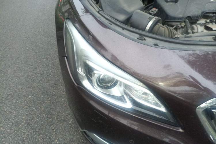 Used Buick LaCrosse 2016 20T Luxury Model Right Front Headlight