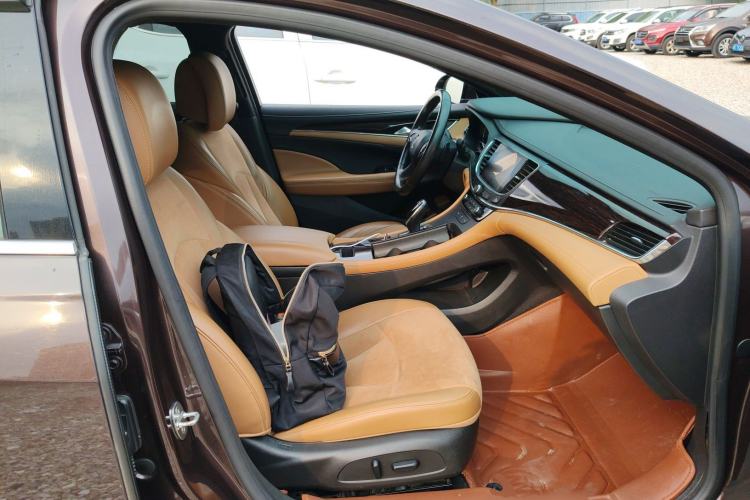 Used Buick LaCrosse 2016 20T Elite Edition Right Front Seat
