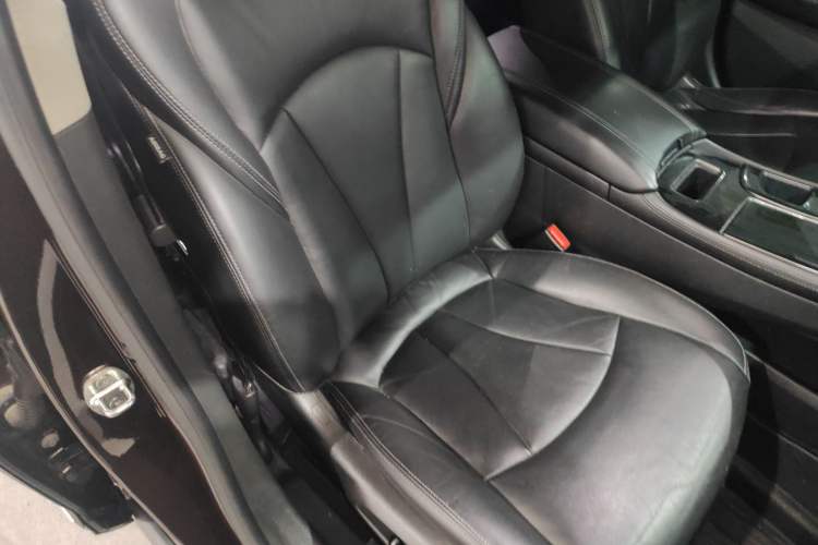 Used Buick LaCrosse 2016 Revised Version 28T Elite Edition Right Front Seat