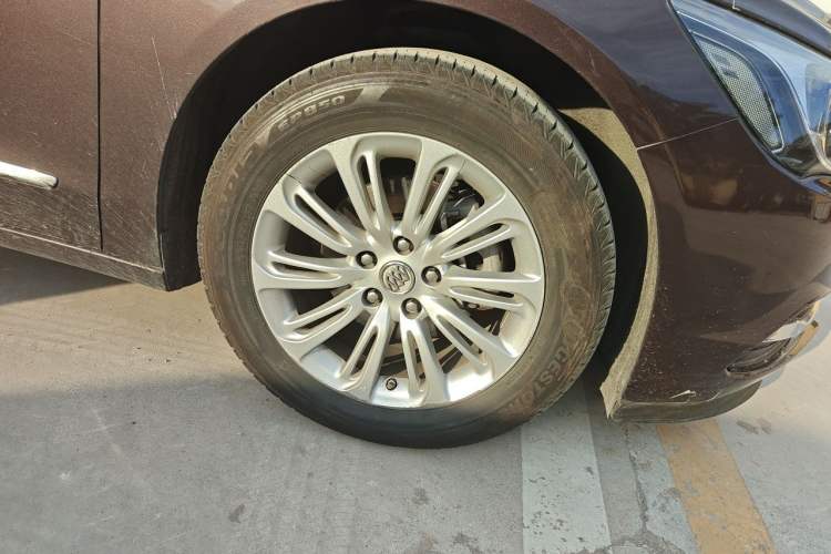Used Buick LaCrosse 2016 Revised 20T Leading Edition Right Front Wheel Hub