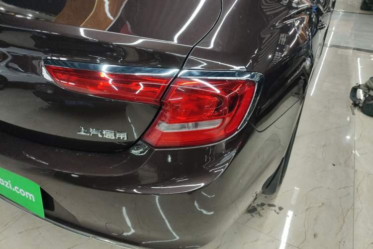 Used Buick LaCrosse 2016 Revised Version 28T Elite Edition Right Rear Taillight