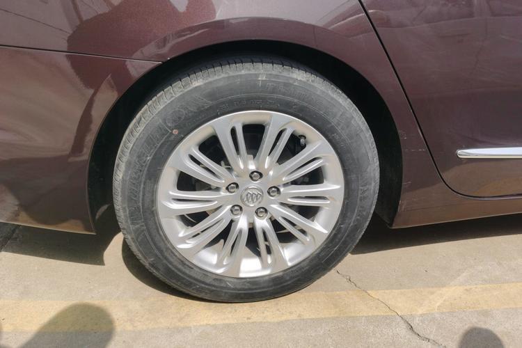 Used Buick LaCrosse 2016 20T Luxury Model Right Rear Wheel Hub