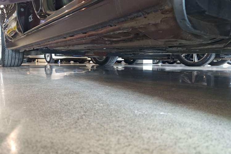 Used Buick LaCrosse 2016 Revised Version 28T Elite Edition Right Side Sill