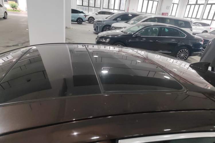 Used Buick LaCrosse 2016 Revised Version 28T Elite Edition Roof