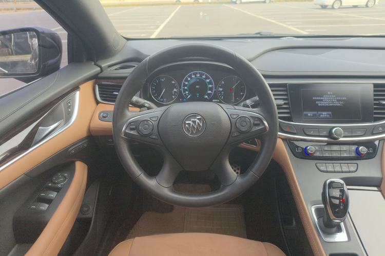 Used Buick LaCrosse 2016 28T Luxury Version Steering Wheel