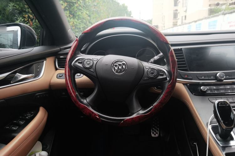 Used Buick LaCrosse 2016 20T Luxury Model Steering Wheel