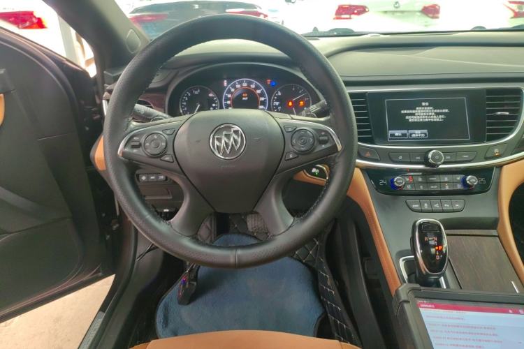 Used Buick LaCrosse 2016 20T Luxury Model Steering Wheel