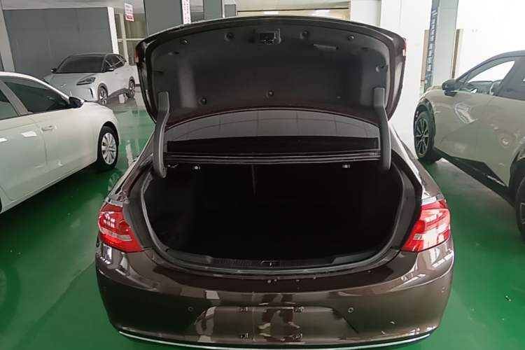Used Buick LaCrosse 2016 20T Elite Edition Trunk