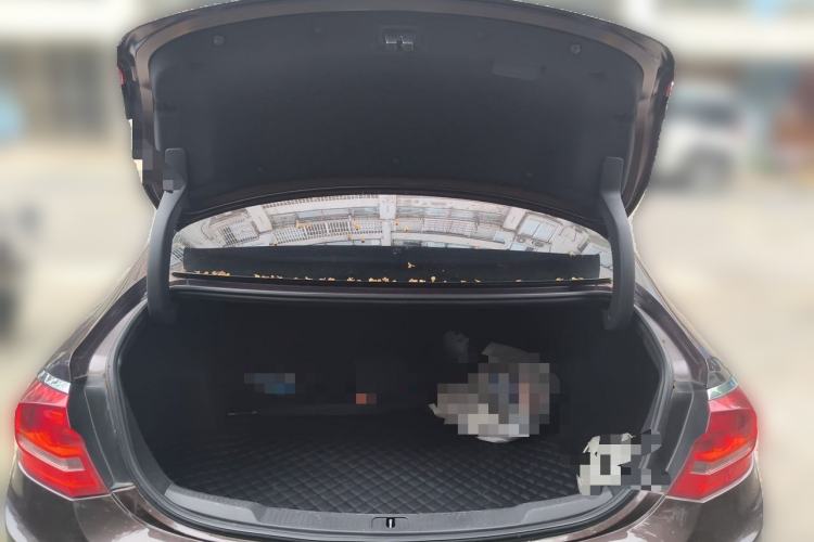 Used Buick LaCrosse 2016 28T Luxury Version Trunk